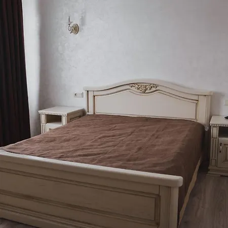 Szálloda Leku 3*